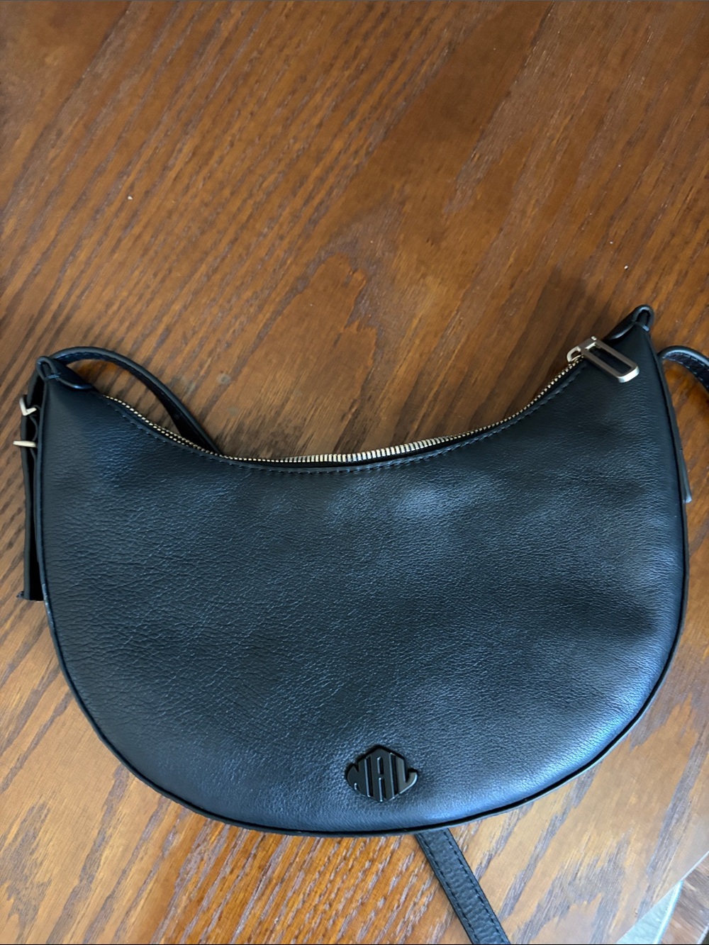 New Amstredam Leatherworks Silas Crossbody - Picture 9 of 9